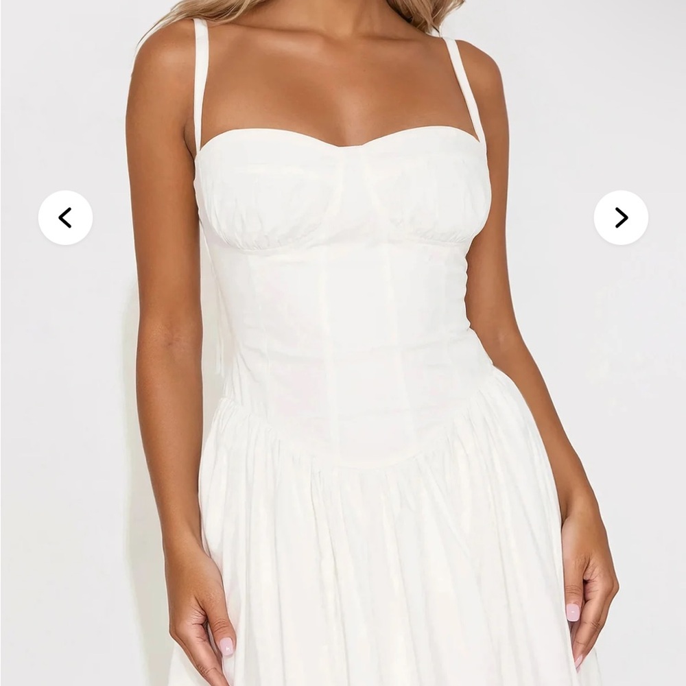 Angelina Poplin Fashion Nova White Strap Sweetheart Maxi Dress